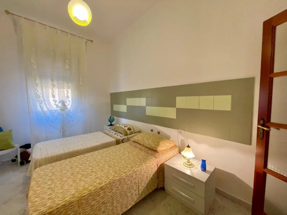 شقة Villa Santa Barbara أفولا