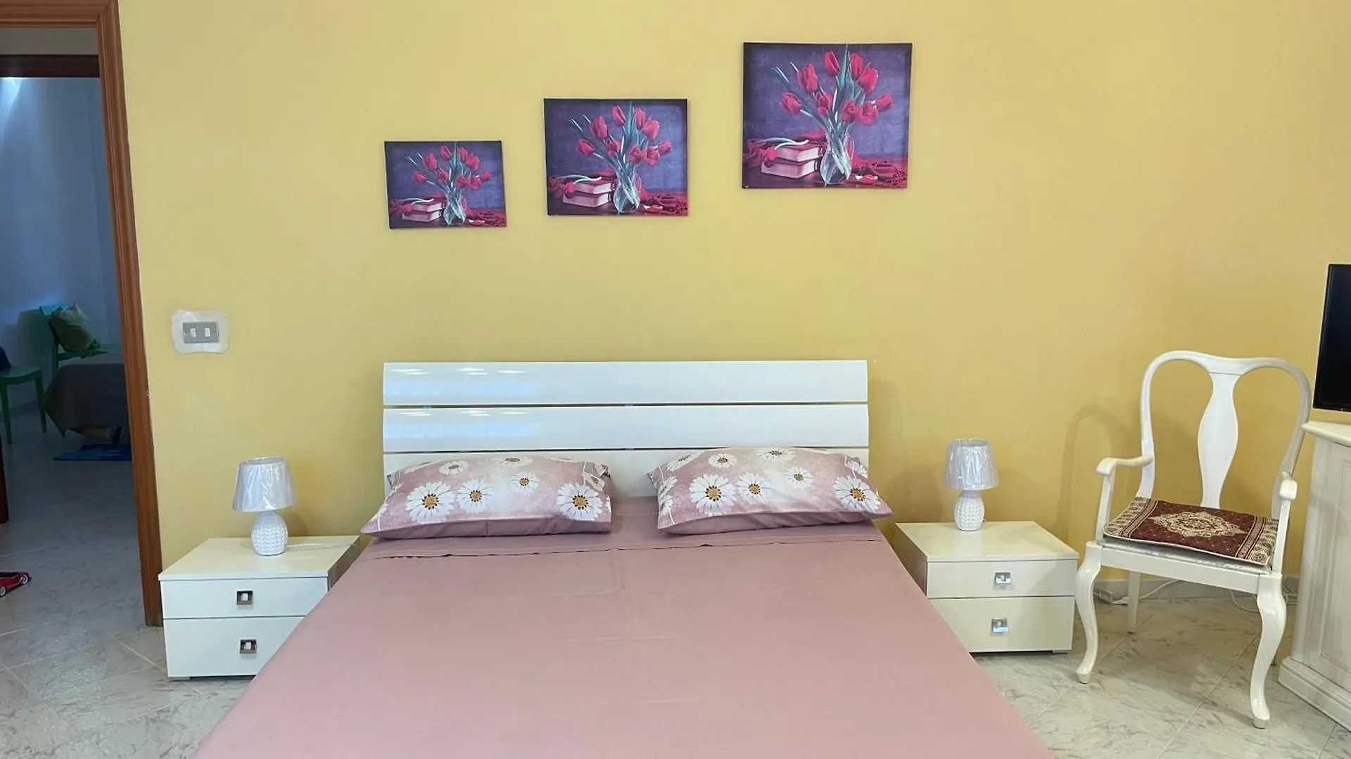 Villa Santa Barbara أفولا 0*,  إيطاليا